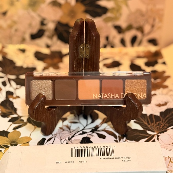 Natasha Denona - Alloy - Eyeshadow palette - Picture 2 of 2